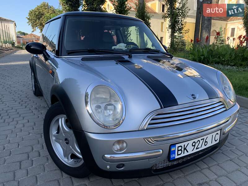 Хэтчбек MINI Cooper 2001 в Кременце