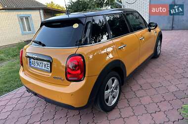 Хэтчбек MINI Cooper 2014 в 