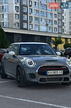 Хэтчбек MINI Cooper 2020 в 