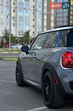 Хэтчбек MINI Cooper 2020 в 
