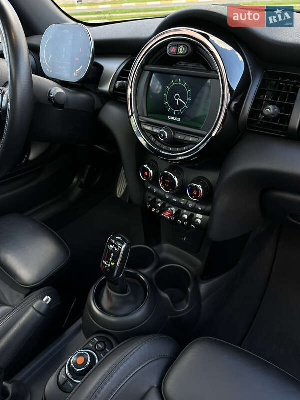 Хэтчбек MINI Cooper 2020 в Киеве