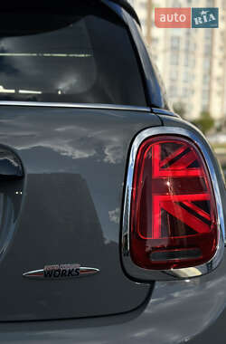 Хэтчбек MINI Cooper 2020 в 