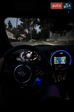Хэтчбек MINI Cooper 2020 в 