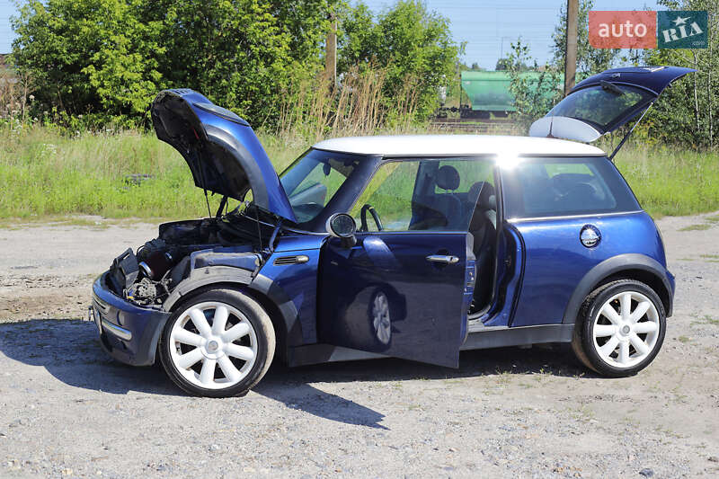 Хэтчбек MINI Cooper 2002 в Виннице