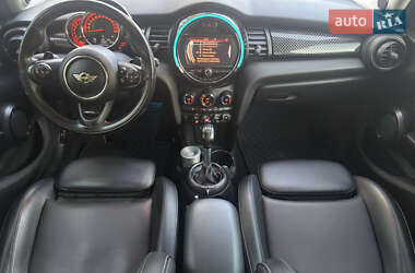 Хэтчбек MINI Cooper 2015 в 