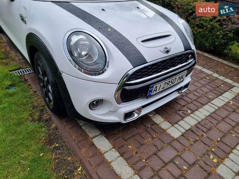 Хетчбек MINI Cooper 2016 в Ірпені