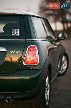 Хэтчбек MINI Cooper 2013 в 