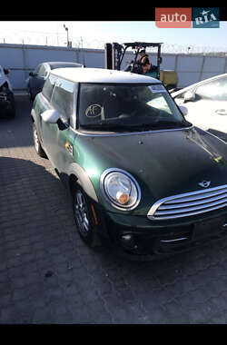 Хэтчбек MINI Cooper 2013 в 