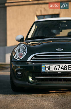 Хэтчбек MINI Cooper 2013 в 