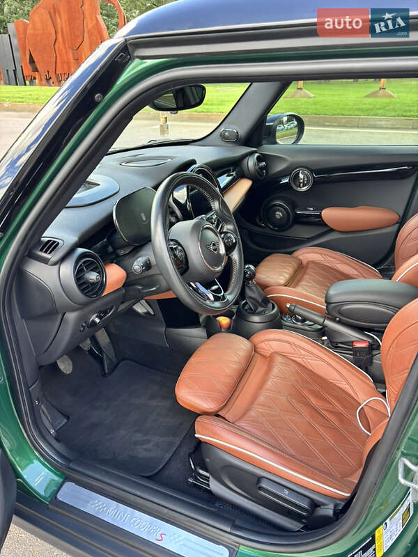 Хэтчбек MINI Cooper 2020 в Киеве фото 17 Хэтчбек MINI Cooper 2020 в Киеве