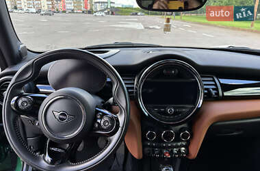 Хэтчбек MINI Cooper 2020 в 