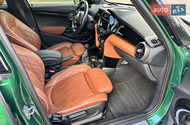 Хэтчбек MINI Cooper 2020 в 