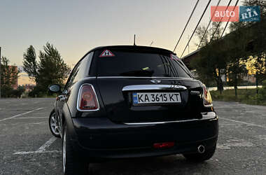 Хэтчбек MINI Cooper 2007 в 
