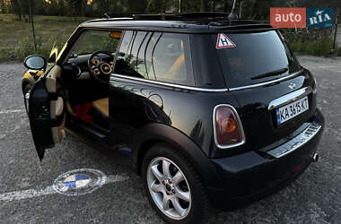 Хэтчбек MINI Cooper 2007 в 