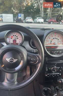 Хэтчбек MINI Cooper 2012 в 