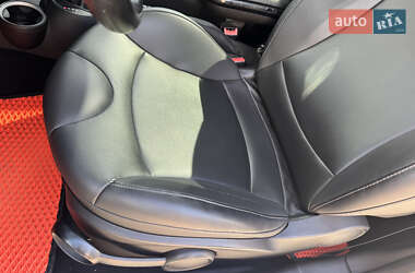 Хэтчбек MINI Cooper 2013 в 