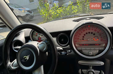 Хэтчбек MINI Cooper 2009 в 