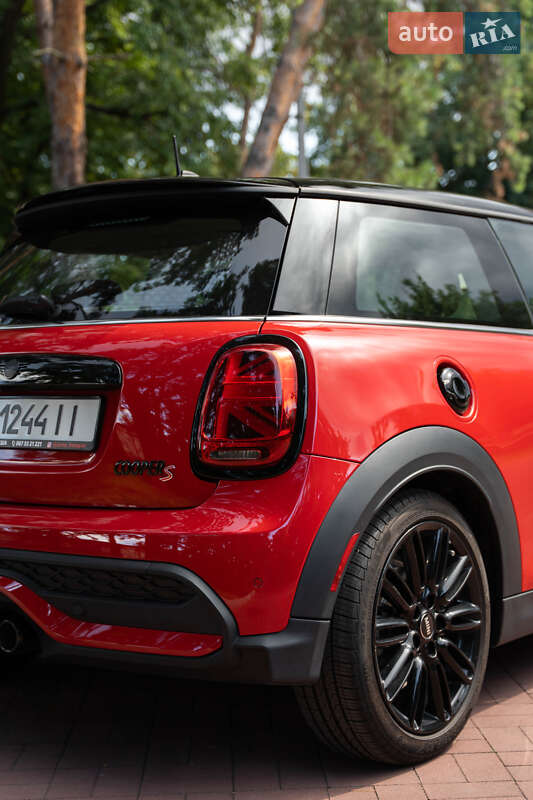 Хэтчбек MINI Cooper 2023 в Кременчуге