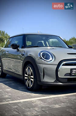 Хэтчбек MINI Cooper 2022 в 