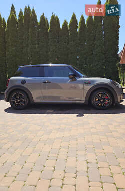 Хэтчбек MINI Cooper 2022 в 