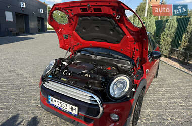 Хэтчбек MINI Cooper 2015 в 