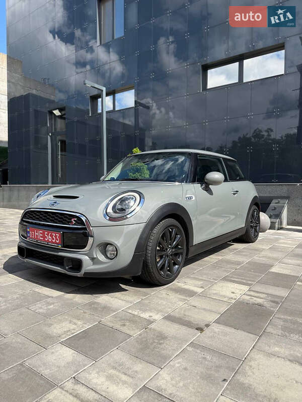 Хэтчбек MINI Cooper 2017 в 