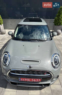 Хэтчбек MINI Cooper 2017 в 