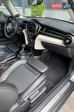 Хэтчбек MINI Cooper 2017 в 
