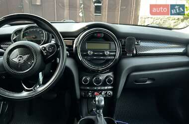 Хэтчбек MINI Cooper 2015 в 