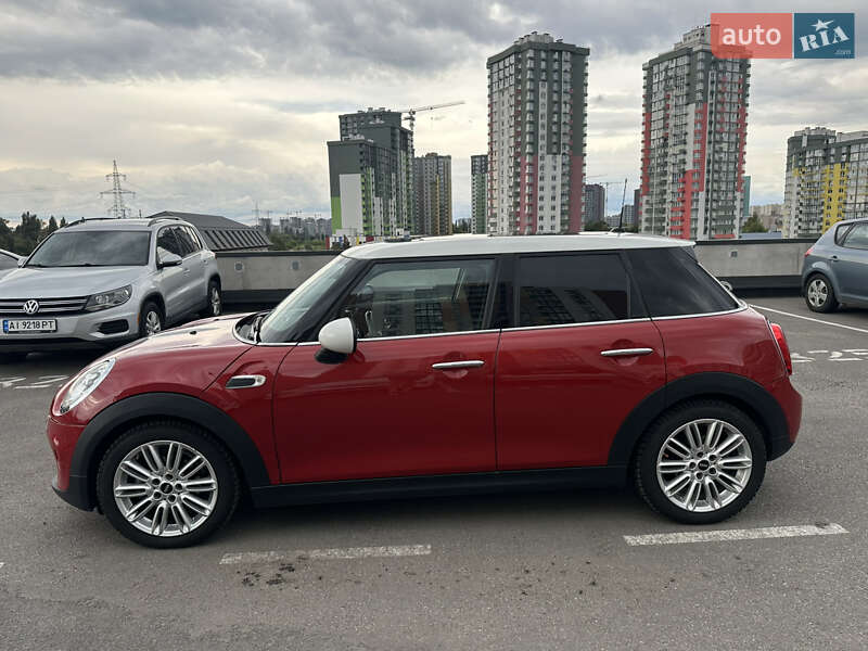 Хэтчбек MINI Cooper 2016 в Киеве