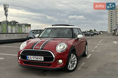 Хэтчбек MINI Cooper 2016 в 