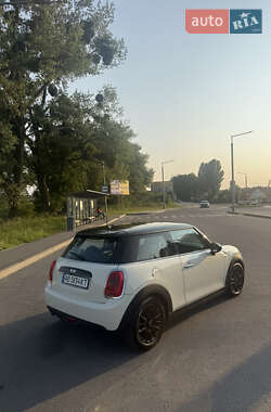 Хэтчбек MINI Cooper 2017 в 