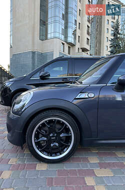 Хэтчбек MINI Cooper 2012 в 
