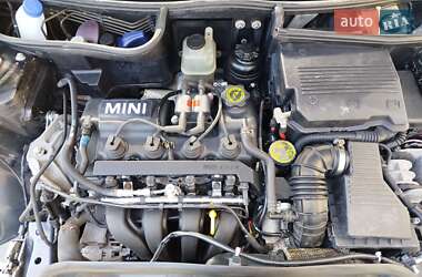 Хэтчбек MINI Cooper 2004 в Львове