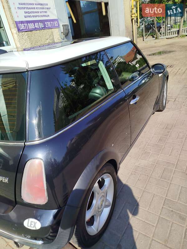 Хэтчбек MINI Cooper 2004 в Львове