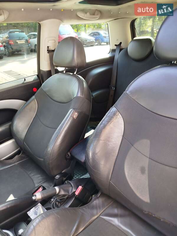 Хэтчбек MINI Cooper 2004 в Львове