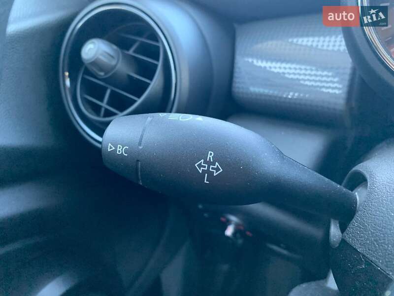 Хэтчбек MINI Cooper 2017 в Киеве
