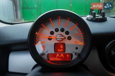Хетчбек MINI Cooper 2011 в 