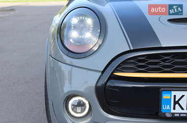 Хэтчбек MINI Cooper 2015 в 