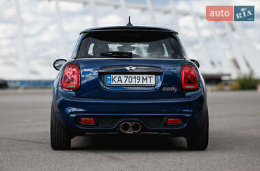 Хэтчбек MINI Cooper 2015 в 