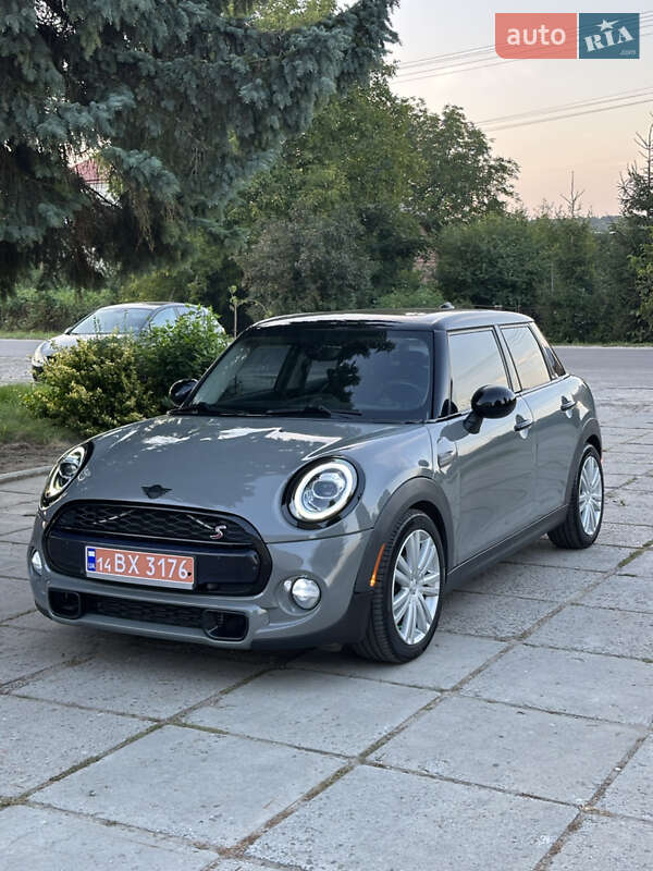 Хэтчбек MINI Cooper 2015 в Винниках