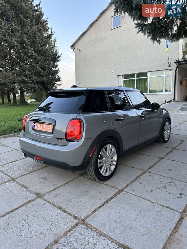 Хэтчбек MINI Cooper 2015 в Винниках