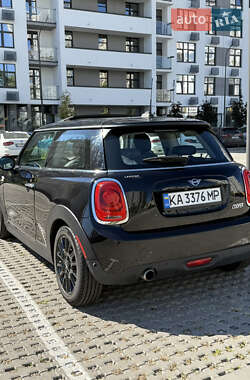 Хэтчбек MINI Cooper 2019 в Киеве фото 13 Хэтчбек MINI Cooper 2019 в Киеве