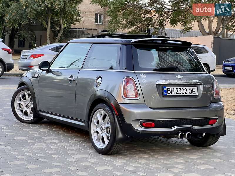 Хэтчбек MINI Cooper 2009 в Одессе фото 42 Хэтчбек MINI Cooper 2009 в Одессе