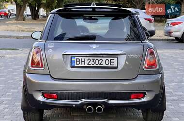 Хэтчбек MINI Cooper 2009 в 