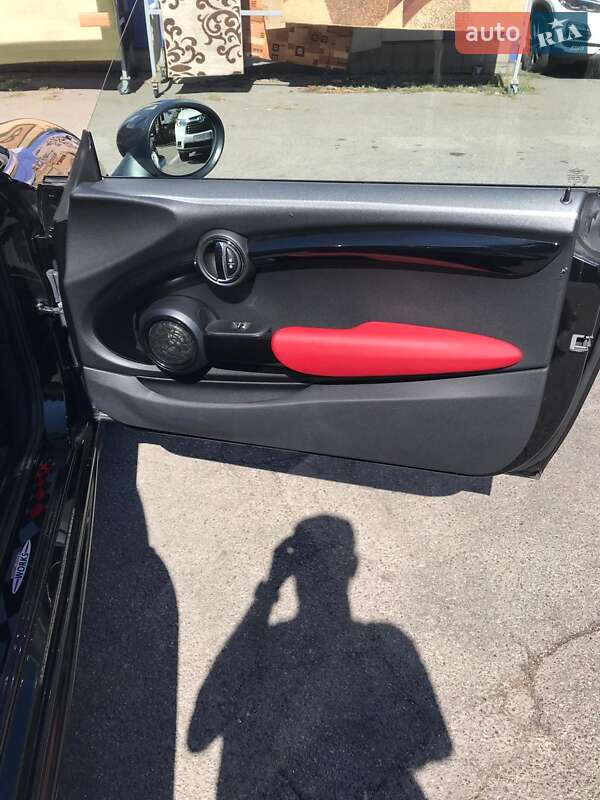 Хэтчбек MINI Cooper 2015 в Киеве