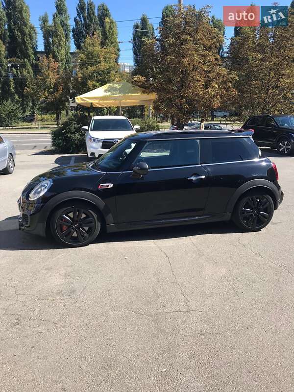 Хэтчбек MINI Cooper 2015 в Киеве