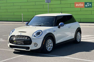Хэтчбек MINI Cooper 2014 в 