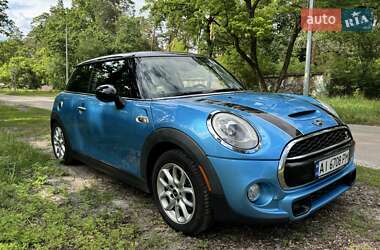 Хетчбек MINI Cooper 2015 в 