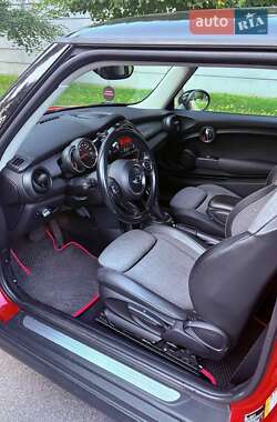 Хэтчбек MINI Cooper 2014 в 